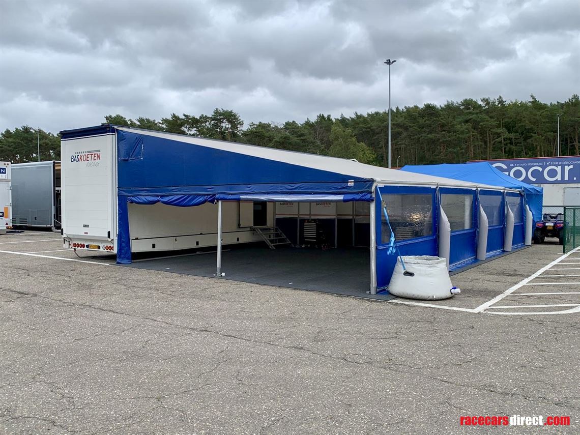 racetrailer-w-kitchen-6-bedroom-ac-full-equip