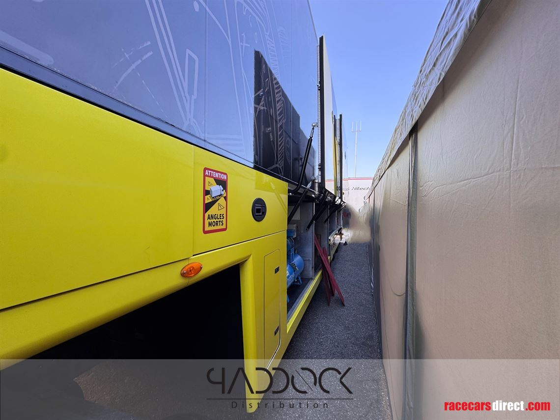 racing-trailer-wmt-invicta-racing-formula-2-i