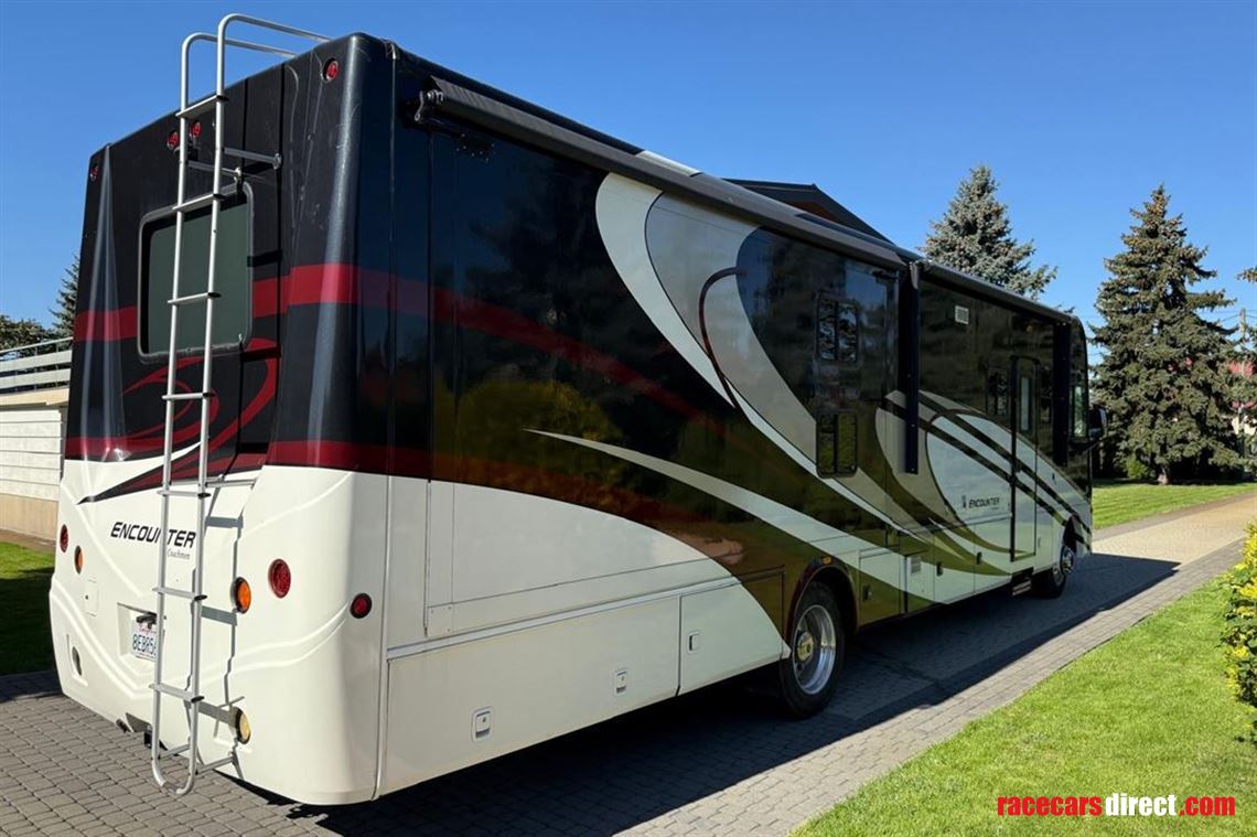 for-sale-rv-motor-home-by-ford-coachman-like