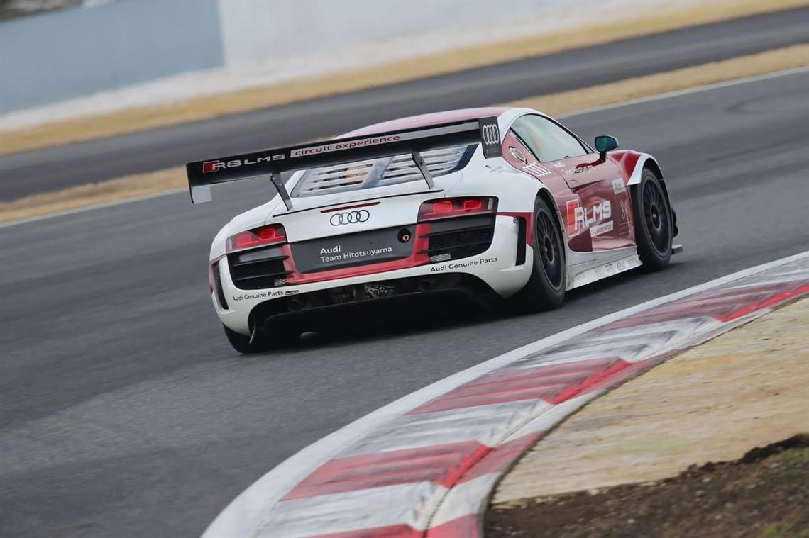 audi-r8-lms-gt3-2011