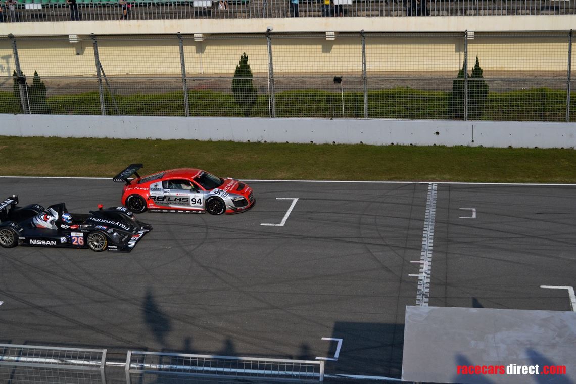 2011-audi-r8-lms-gt3