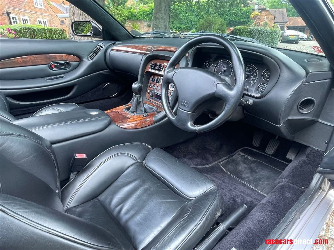 aston-martin-db7-vantage-volante