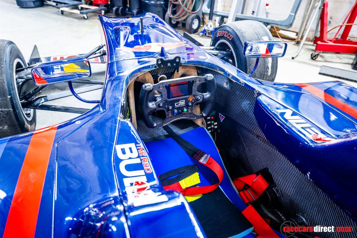 2014-dallara-gp313-w-extensive-spares-package