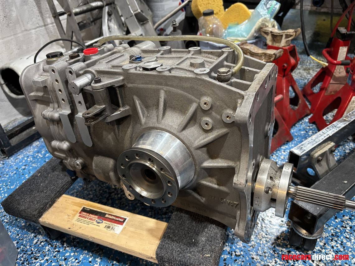 hewland-jfr-200-5-speed