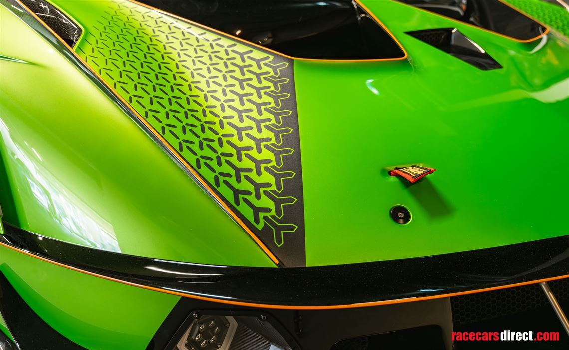 lamborghini-essenza-scv12