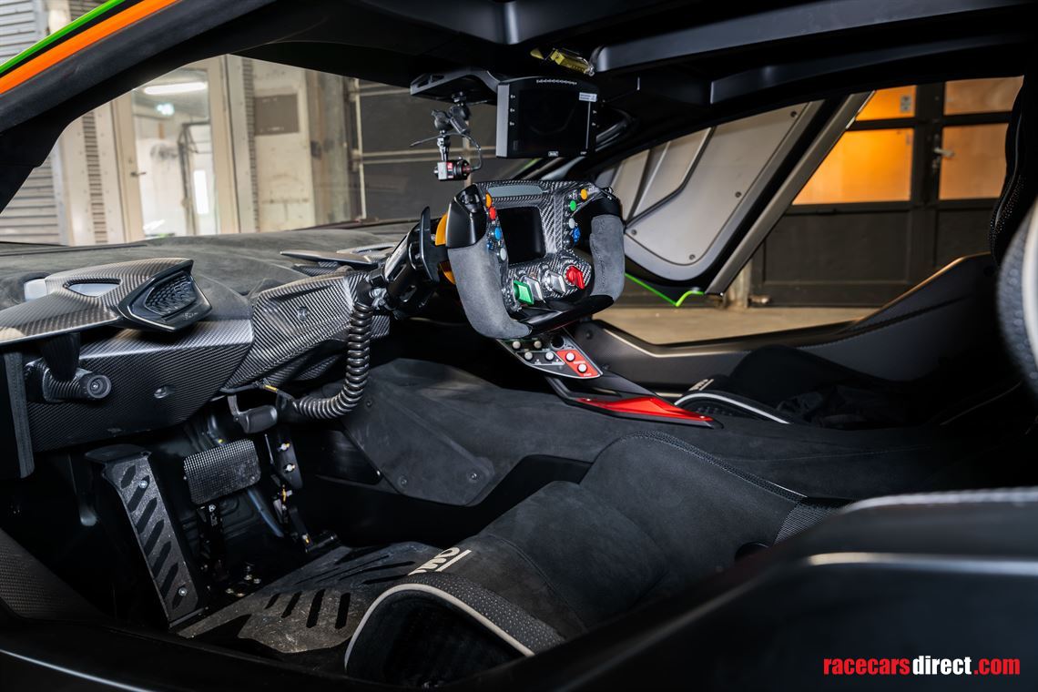 lamborghini-essenza-scv12