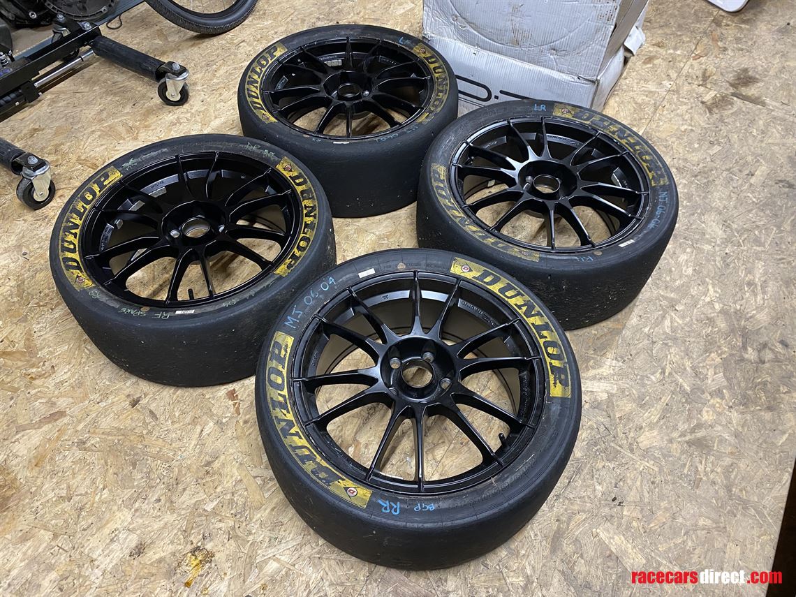 oz-ultraleggera-8x18-et40-5x120-wheels