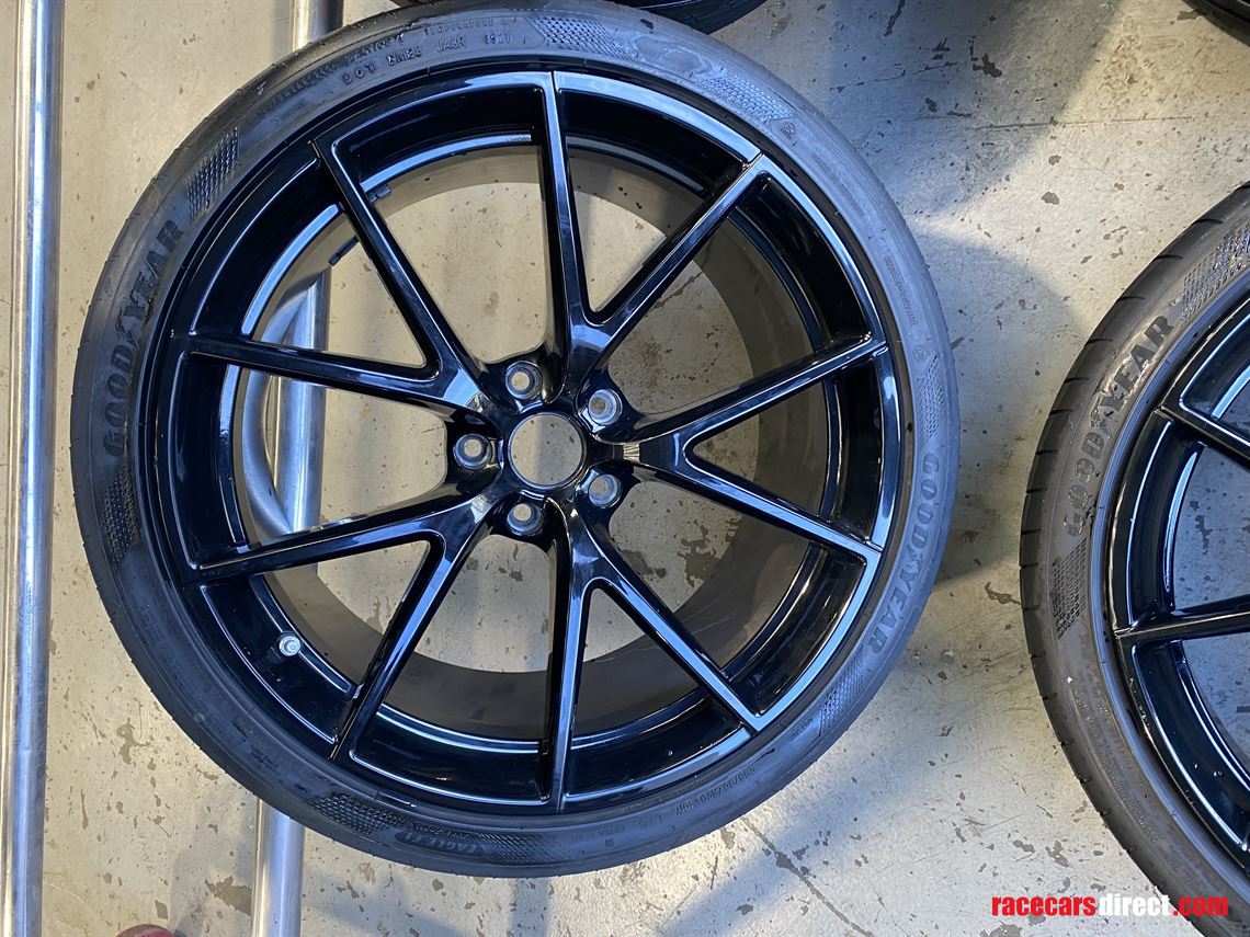 lotus-emira-20-wheels