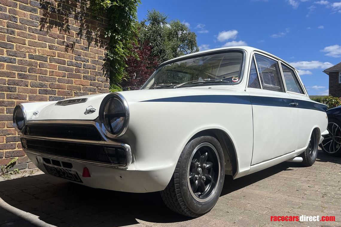 1965-lotus-cortina-fia-race-car