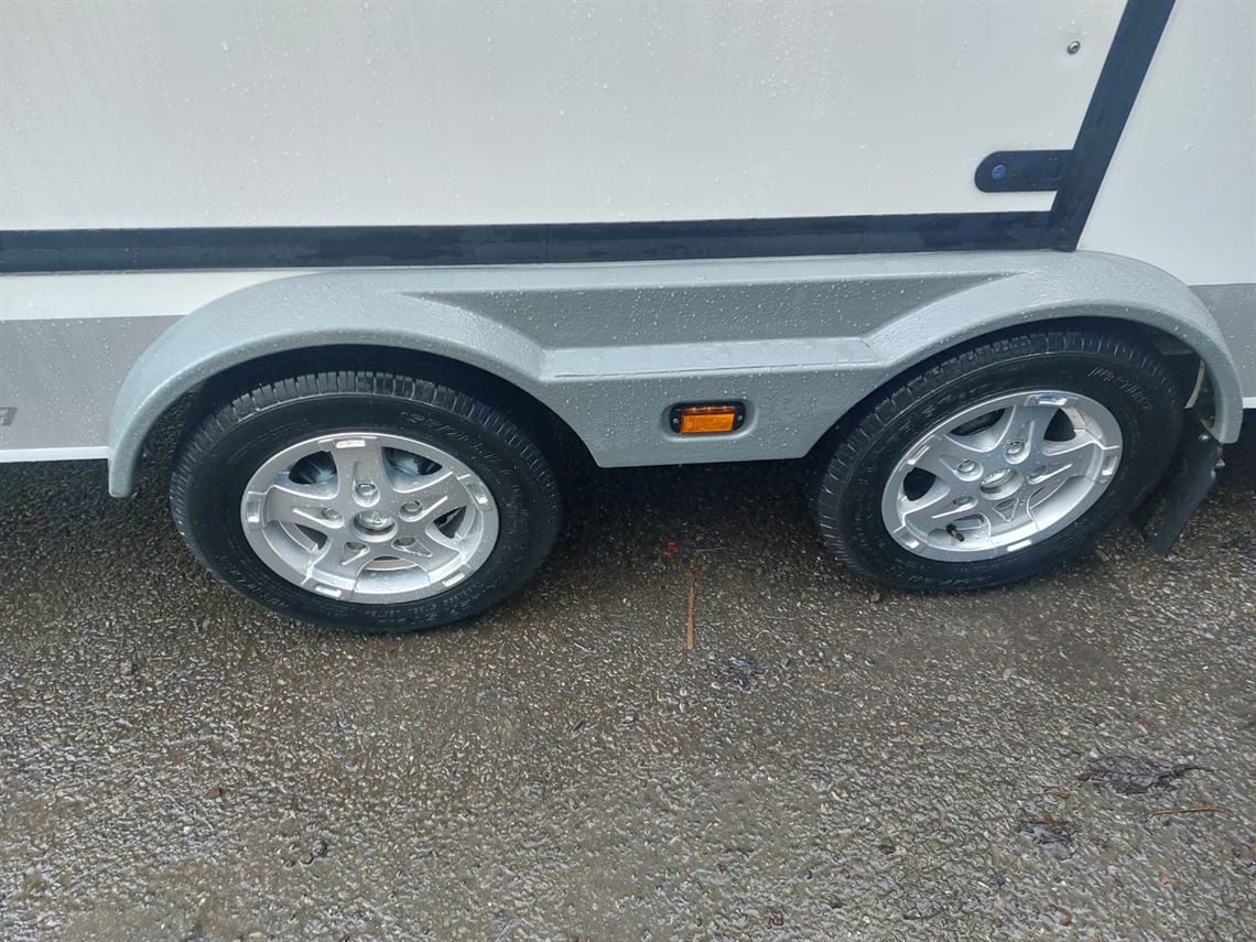 radical-sr1-christmas-package-deal-everything