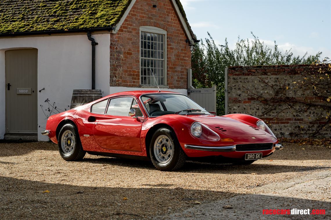Record Ferrari Dino 246 GT rouge 1/43 - FR Record Ferrari Dino 246 GT rouge 1/43 - FR