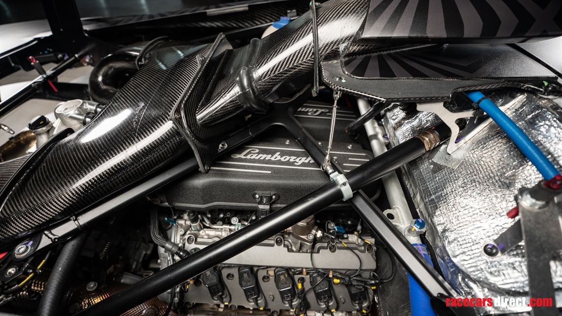 2015-lamborghini-huracan-super-trofeo-evo-upg