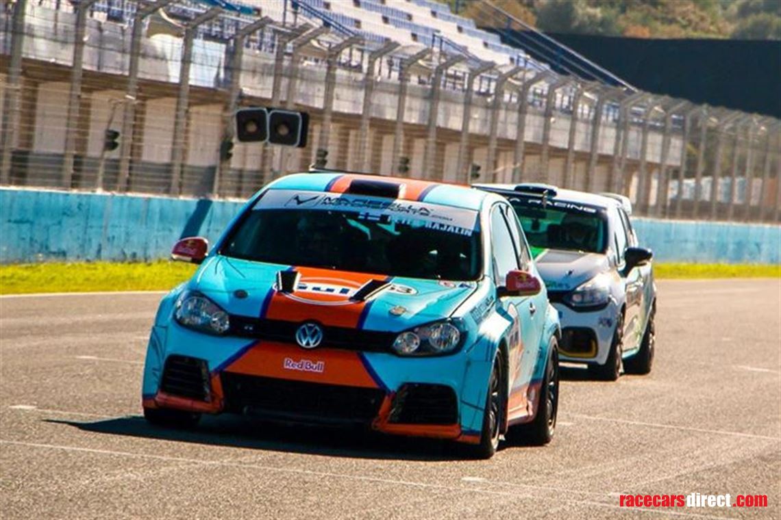 vw-golf-gti-r360-touring-gulf-livery