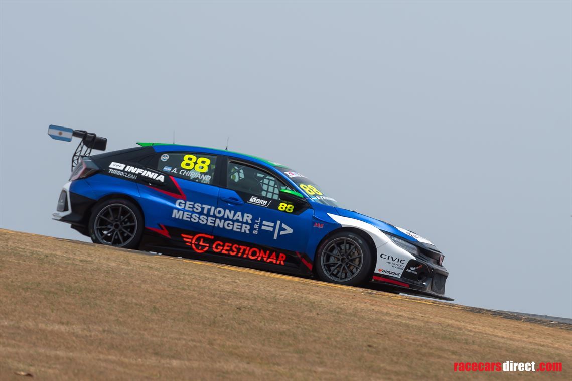 2-honda-civic-type-r-fk7