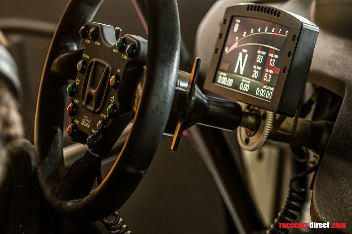 2-honda-civic-type-r-fk7