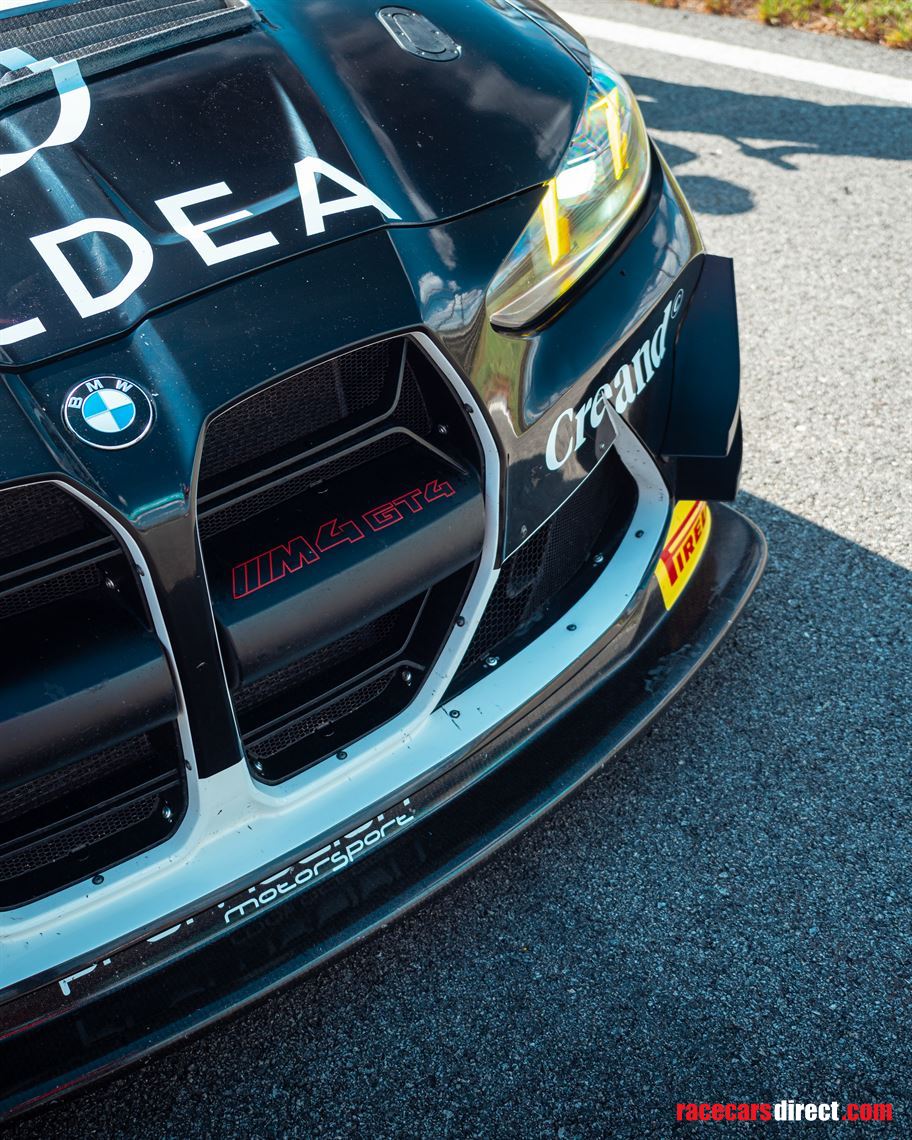 bmw-m4-gt4-g82-evo-2025