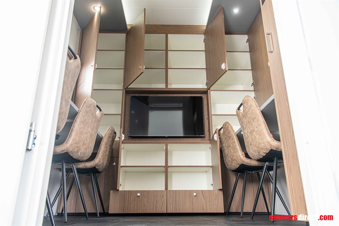 in-stock-new-engineers-office-with-cargo-deck