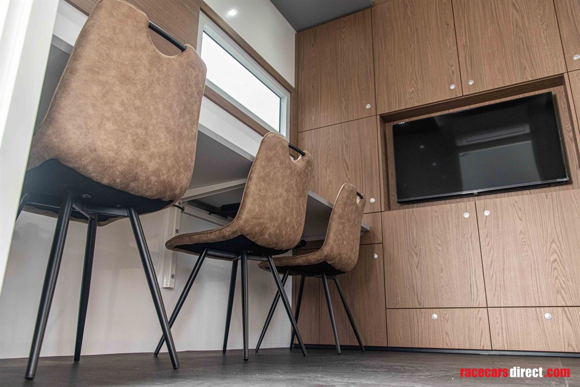 in-stock-new-engineers-office-with-cargo-deck