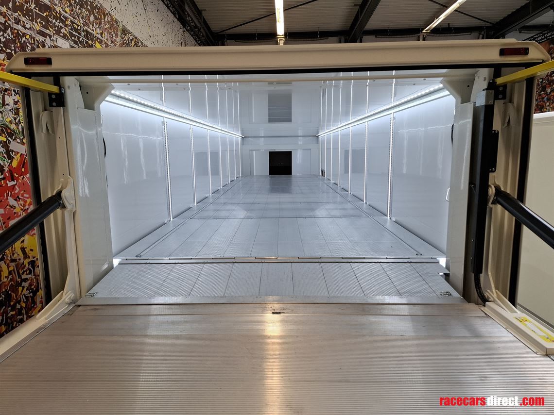 in-stock-new-engineers-office-with-cargo-deck