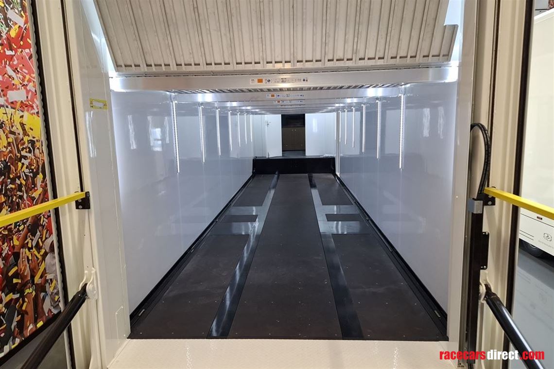 in-stock-new-engineers-office-with-cargo-deck