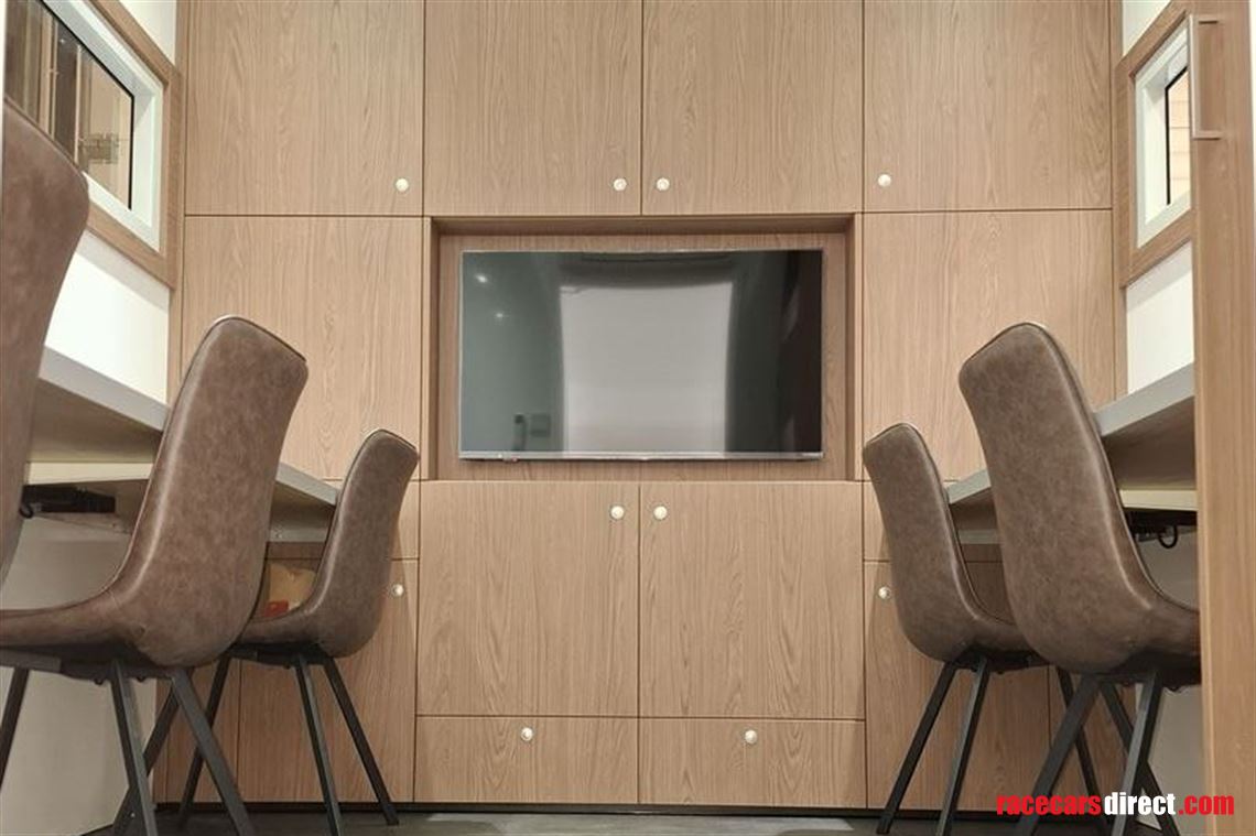 in-stock-new-engineers-office-with-cargo-deck