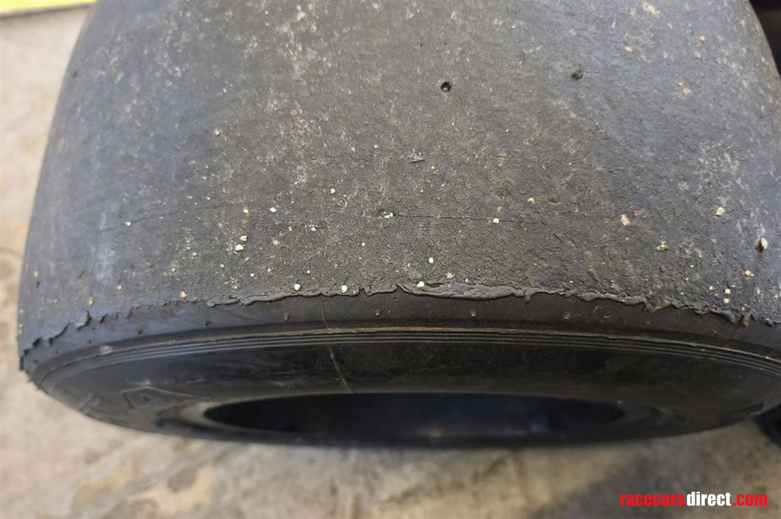 avon-13-slick-tyres-and-rain-ryres