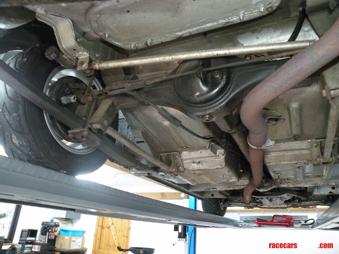 1961-ford-anglia-105e-period-race-car