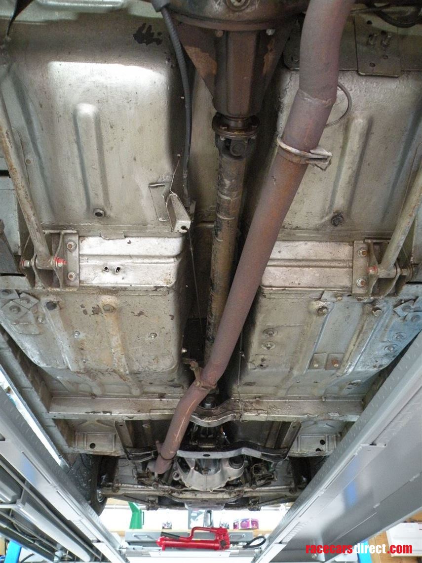 1961-ford-anglia-105e-period-race-car