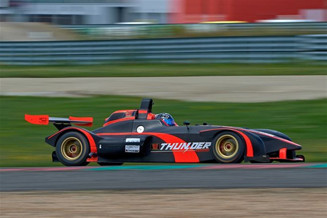 Racecarsdirect New Wolf GB08 Thunder Demo Car Optional Closed Trailer racecarsdirect-new-wolf-gb08-thunder-demo-car-optional-closed-trailer