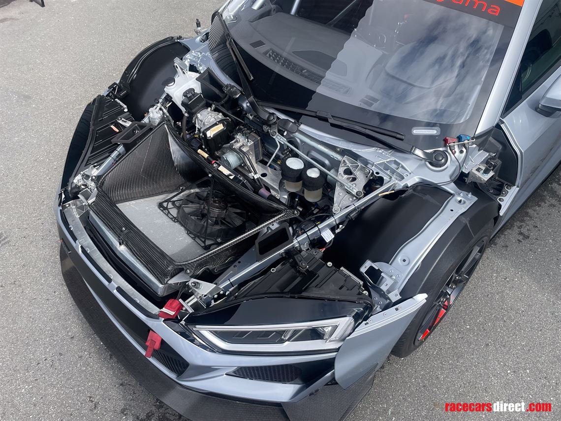 2018-audi-r8-lms-gt4-evo