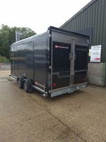 brian-james-race-box-45m-x-19m-black-3000kg-g