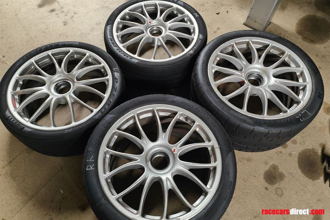 Racecarsdirect Ferrari F430 BBS Challenge Wheels With Tyres racecarsdirect-ferrari-f430-bbs-challenge-wheels-with-tyres