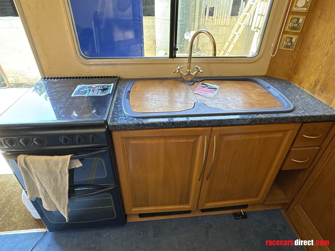 2008-daf-xf-105460---race-team-four-car-trans