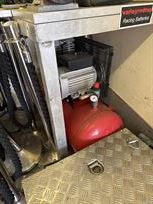 2008-daf-xf-105460---race-team-four-car-trans