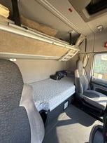 2008-daf-xf-105460---race-team-four-car-trans