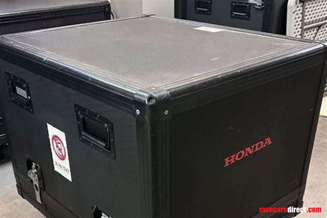 quentor-black-lockable-flight-cases