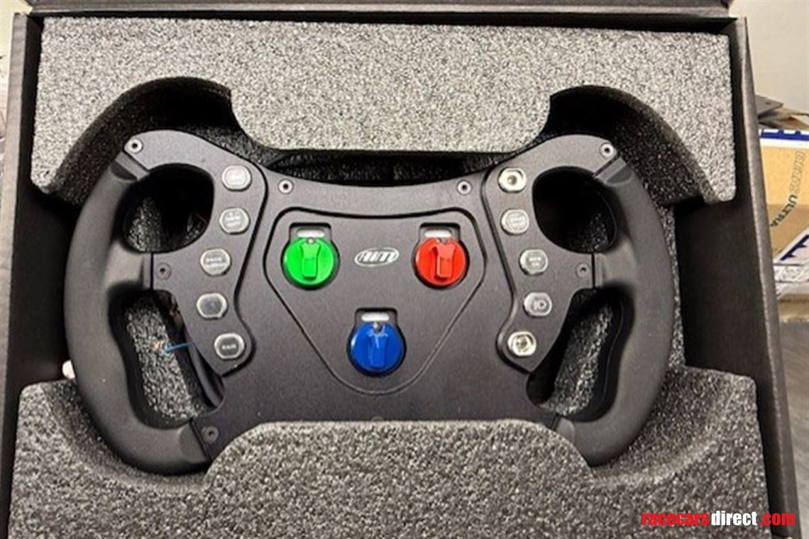 new-aim-gt32-pdm-steering-wheel