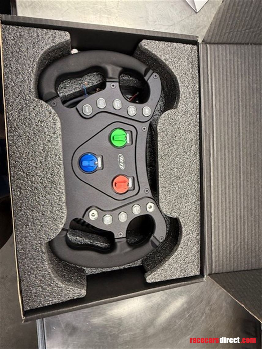 new-aim-gt32-pdm-steering-wheel