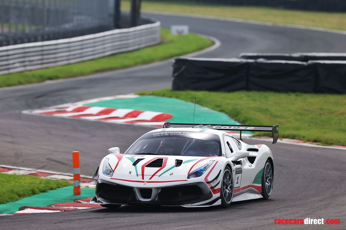2017-ferrari-challenge-488-evo