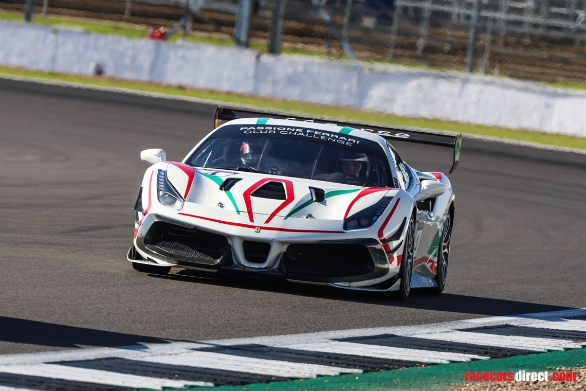 2017-ferrari-challenge-488-evo