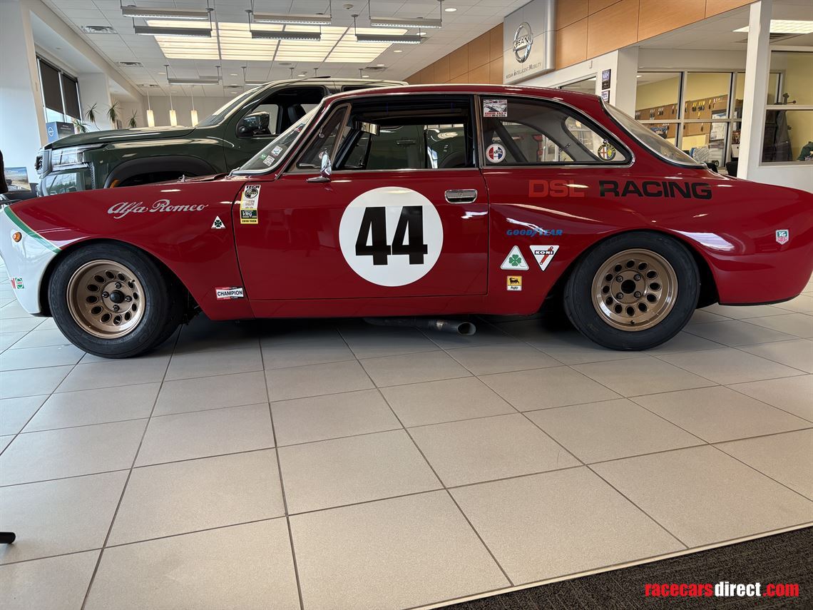 alfa-romeo-gtam-replica