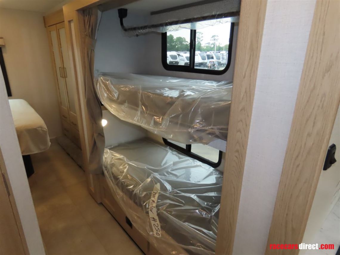 2026-thor-chateau-31e