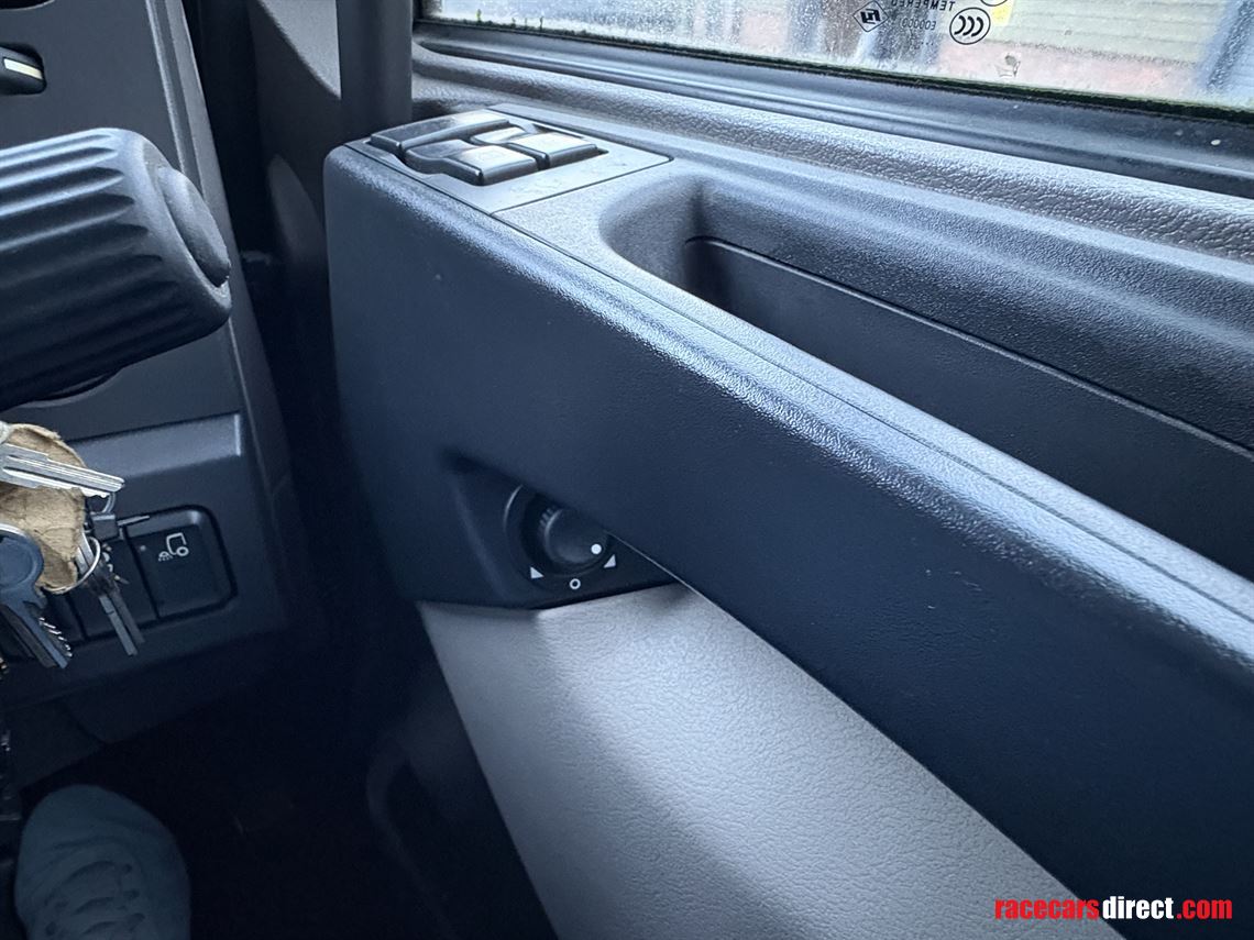 leyland-dad-lf230-race-transporter---box-lorr