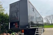 race-trailer-with-office