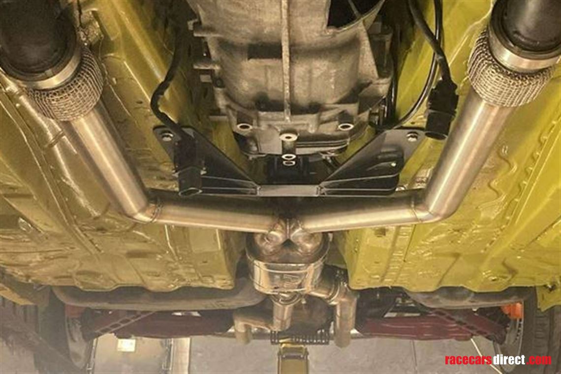 bmw-e82-54-v8-amg-400-bhp-555-nm