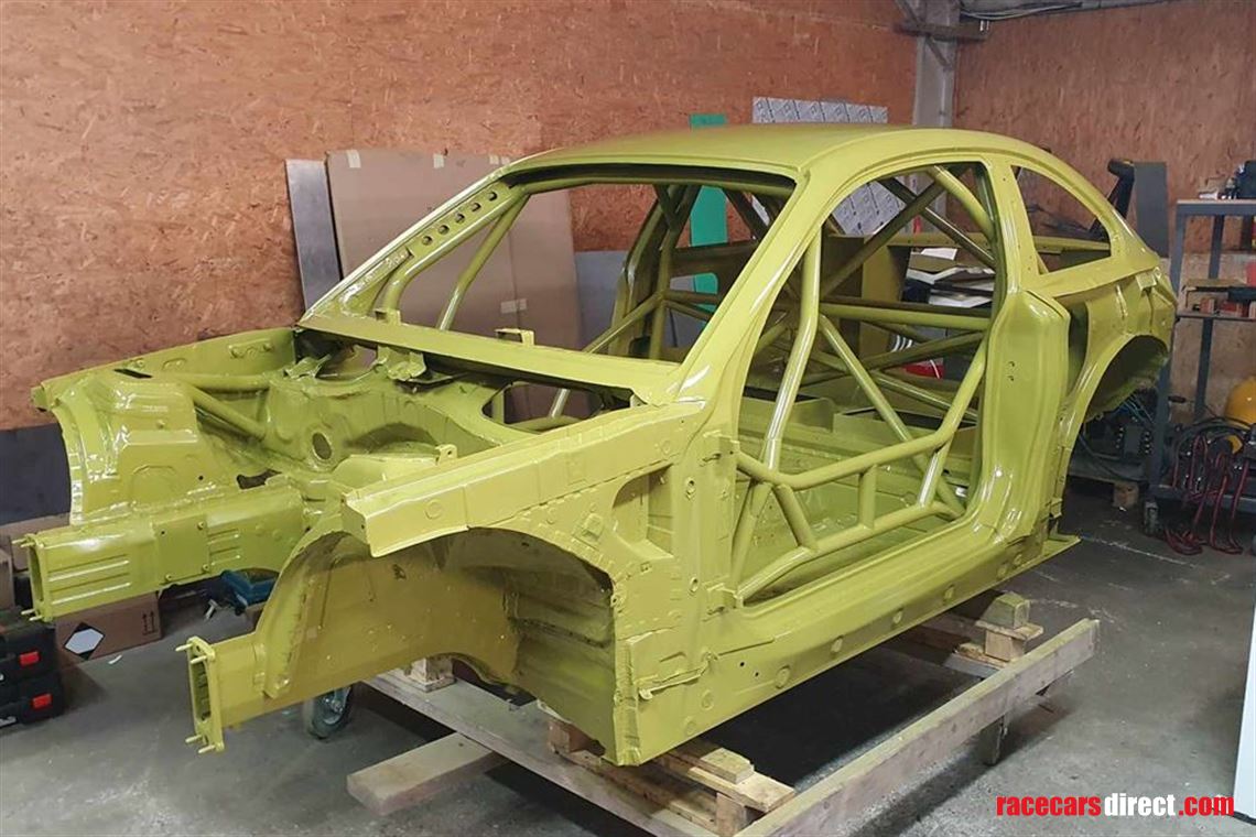 Racecarsdirect.com - BMW e82 5.4 V8 AMG 400 Bhp / 555 Nm