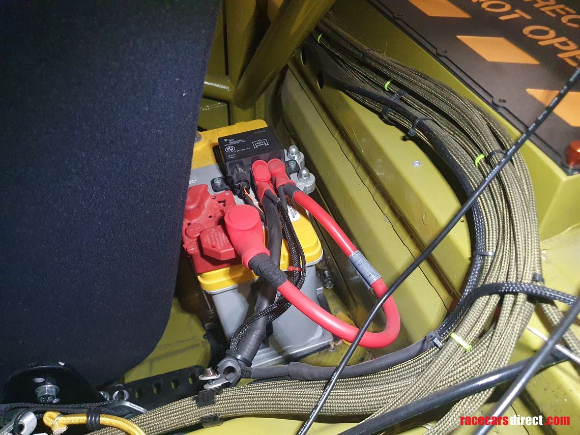 bmw-e82-54-v8-amg-400-bhp-555-nm