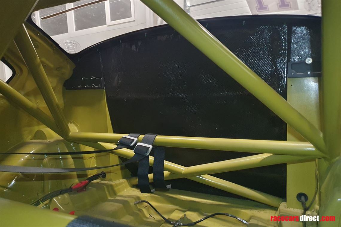 bmw-e82-54-v8-amg-400-bhp-555-nm