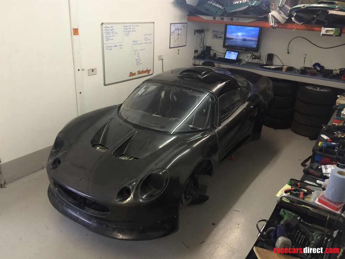 lotus-s1-motorsport-moulding-panels