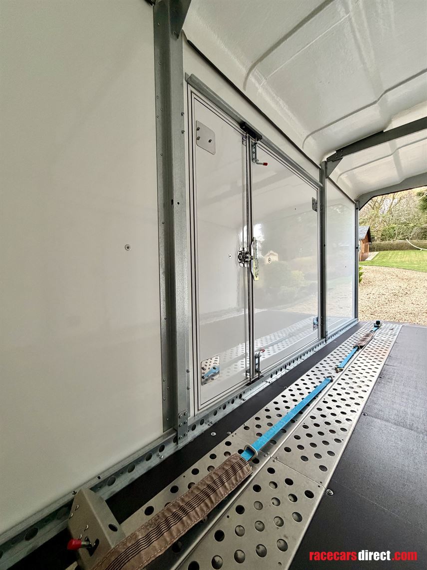 woodford-rl6000-enclosed-trailer-as-new